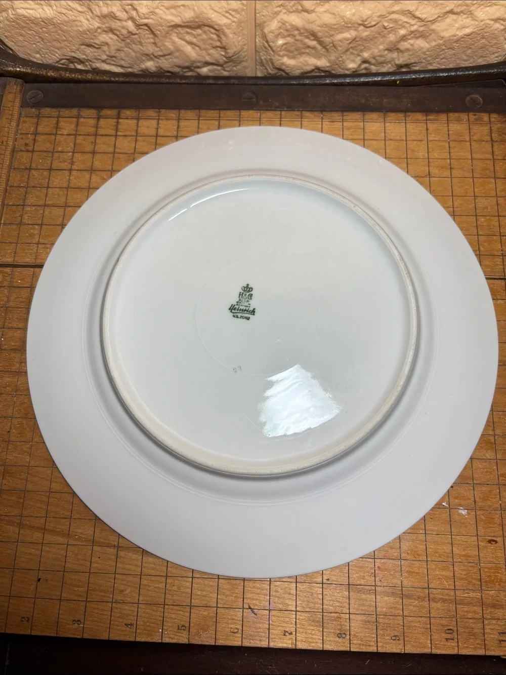 2 Heinrich Germany Dinner Plates 10 1/8” D Iris, Poppy w Mixed Floral